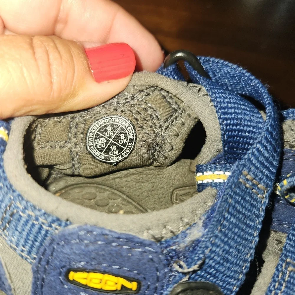 KEEN Newport H2 Shoes Size 9 Little Kids Washable Hiking Water Sandals Navy Blue